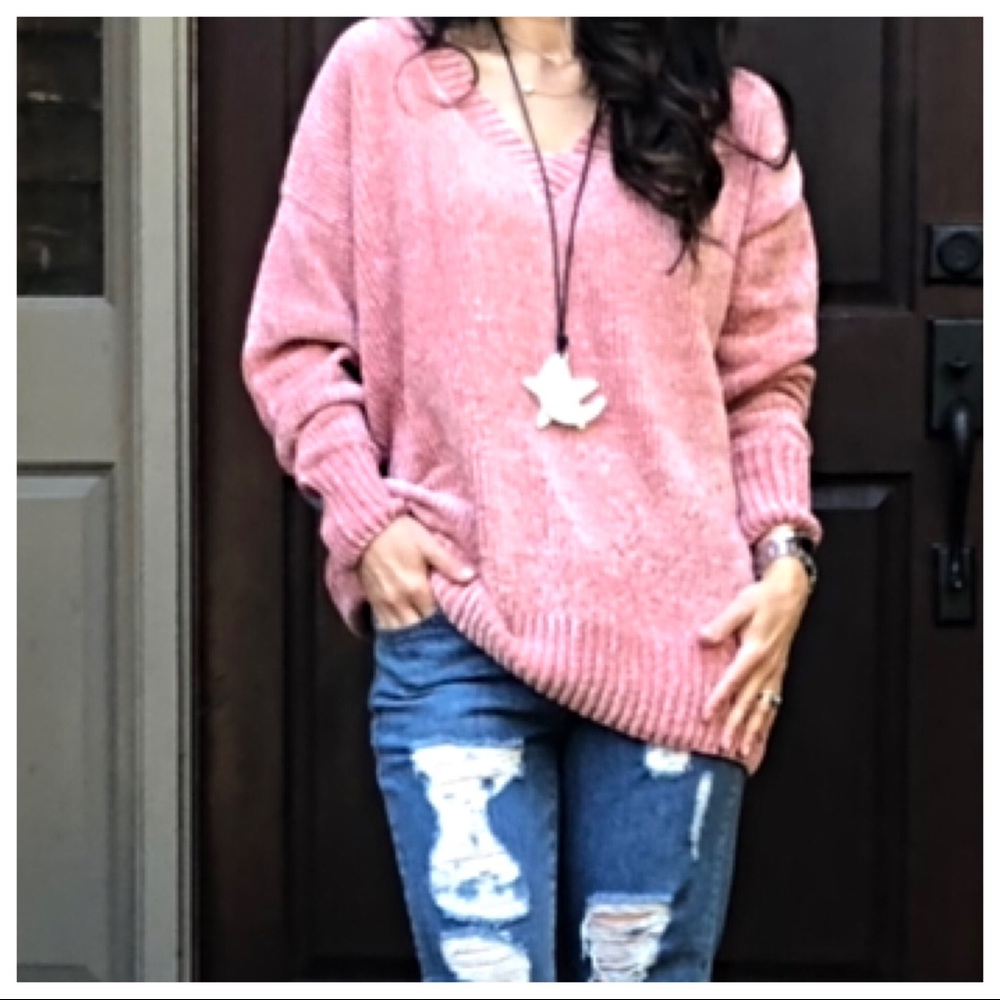 ✨LAST ONE ✨Oversized chenille V neck soft sweater - Picture 2 of 5